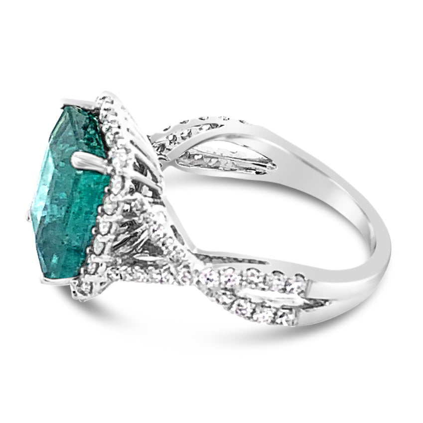 4.37 CT Natural Emerald with 0.76 ctw Diamonds and 18KT White Gold Ring 4.35 gm Incredible